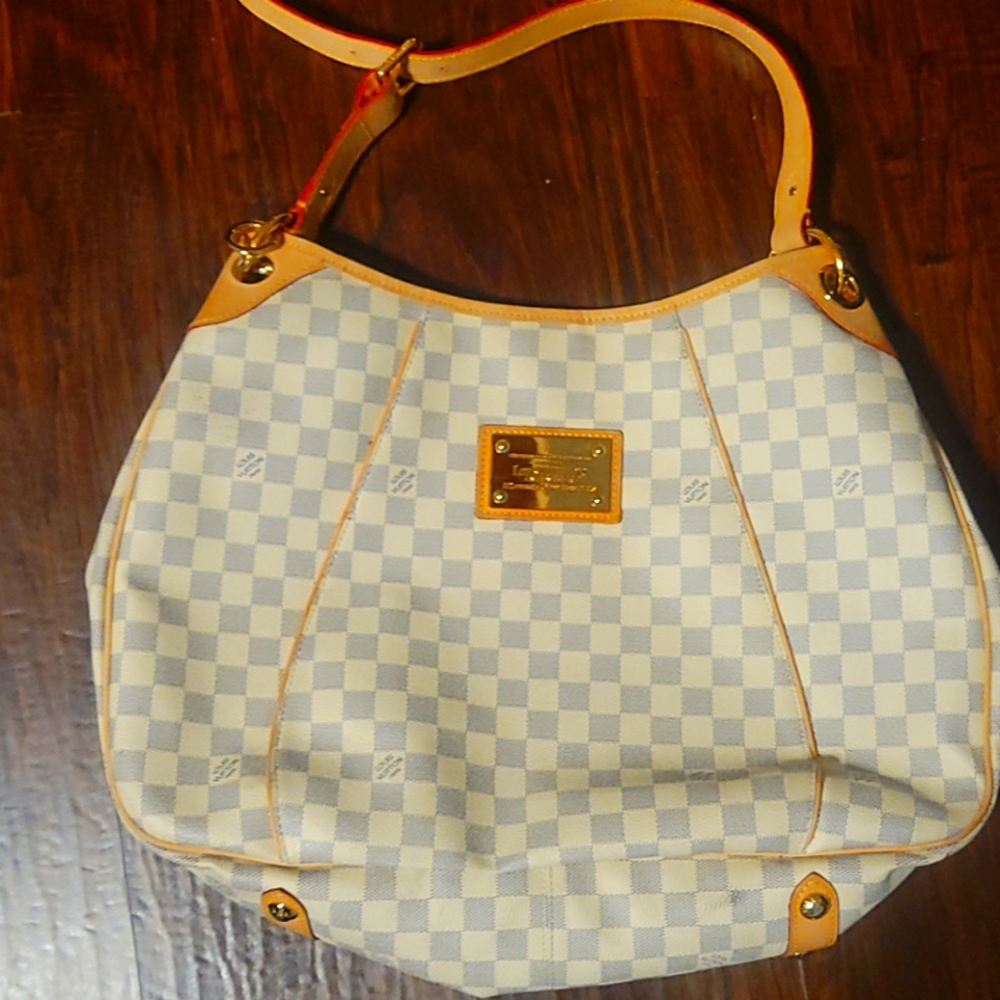 Louis Vuitton Galleria Handbag